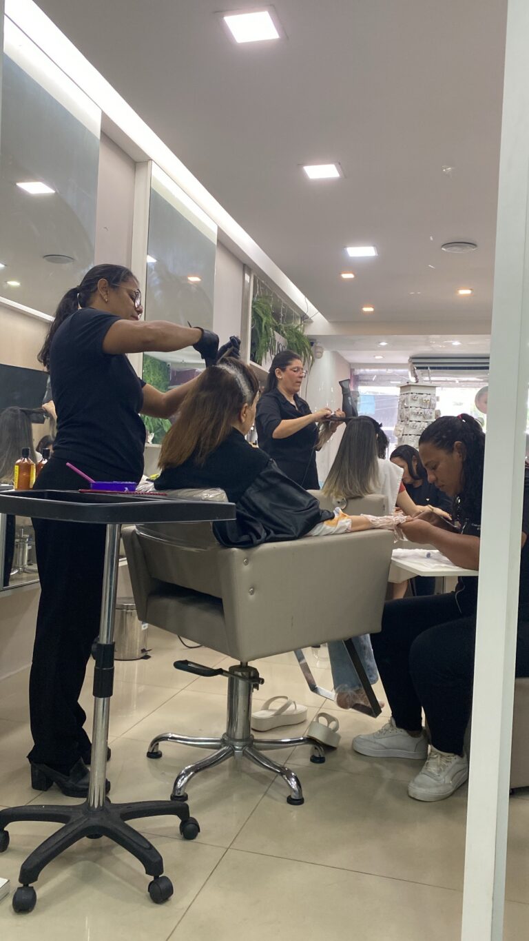 Coloração · She Shop Hair — salão de beleza e loiros em Espinheiro, Recife